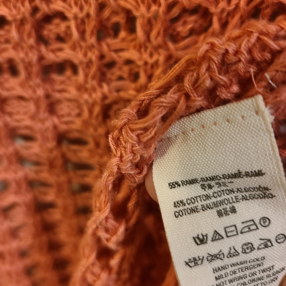 Crocheted Blouse - Picture 3 of 4
